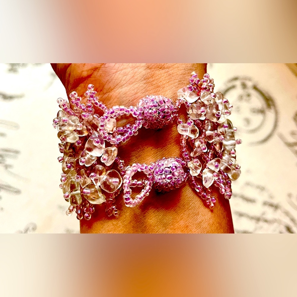 Pink bead bracelet. 6.5”-7” size wrist.